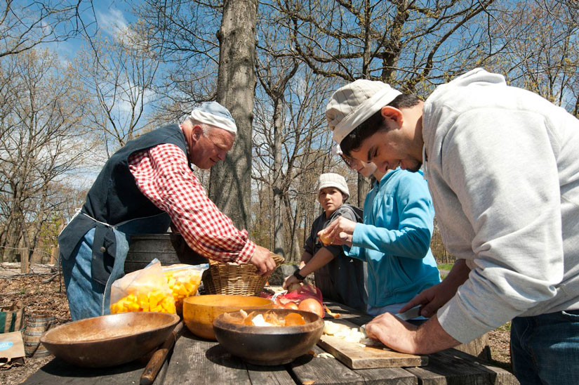 School group at Fort Lee Historic Park